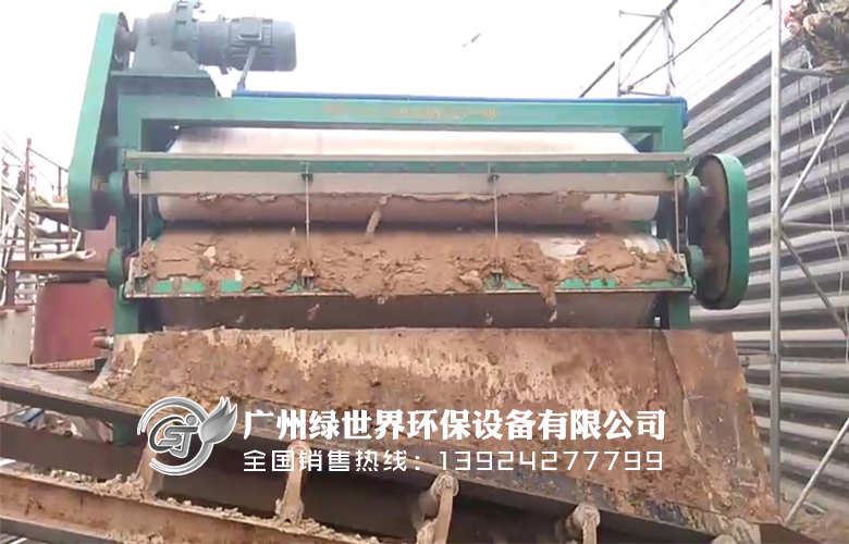 機(jī)制砂泥漿脫水現(xiàn)場